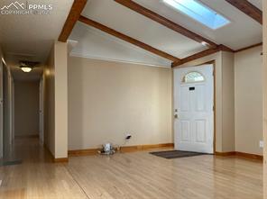 805 Nickerson