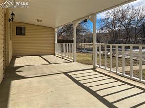 805 Nickerson