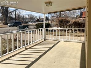 805 Nickerson