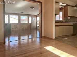 805 Nickerson
