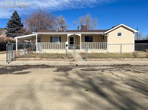 805 Nickerson
