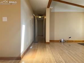 805 Nickerson
