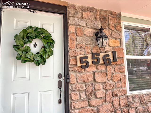 5561 Mosquito Pass Drive