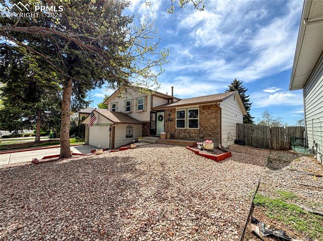 5561 Mosquito Pass Drive