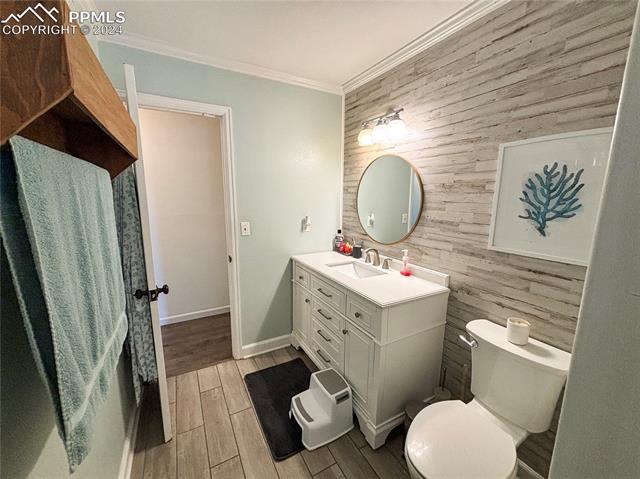 5561 Mosquito Pass Drive