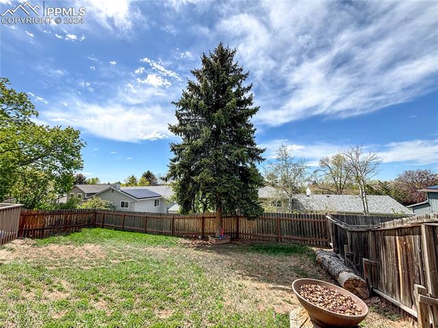 5561 Mosquito Pass Drive