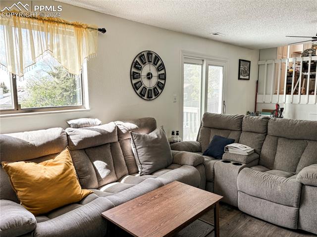 5561 Mosquito Pass Drive