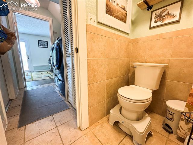 5561 Mosquito Pass Drive