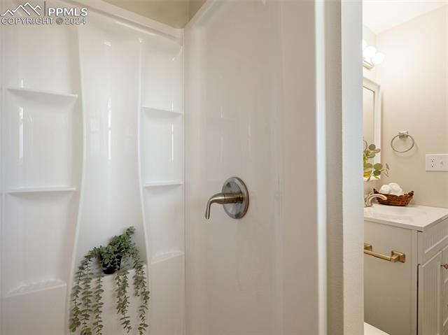 2128 El Camino Meseta