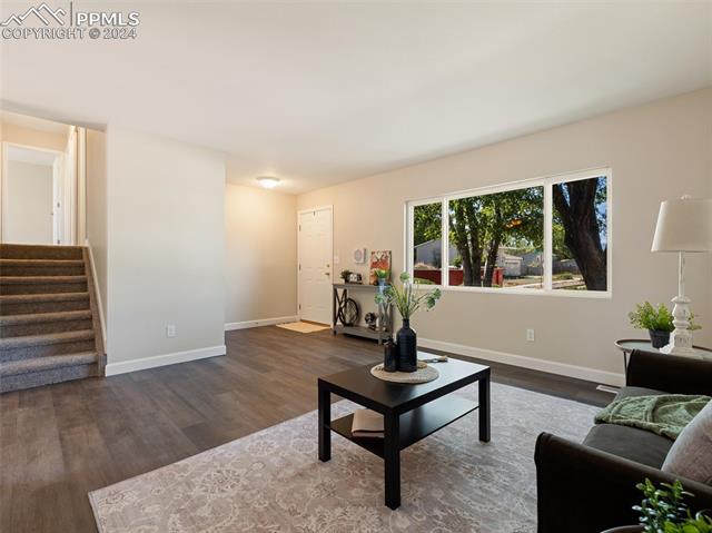 2128 El Camino Meseta