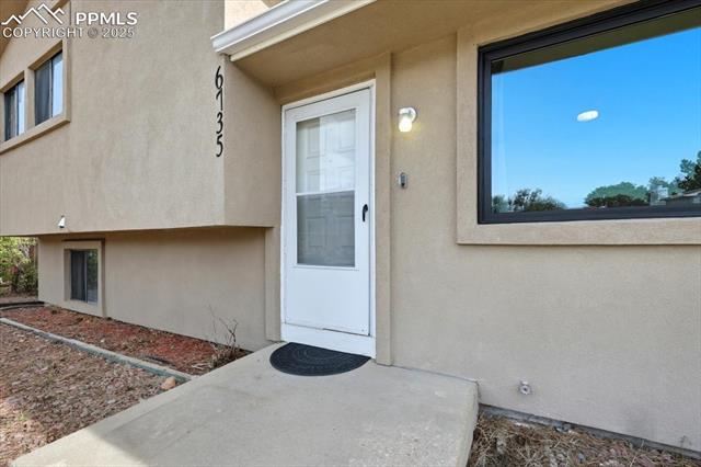 6735 Goldfield Drive