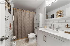 1180 Cree Drive