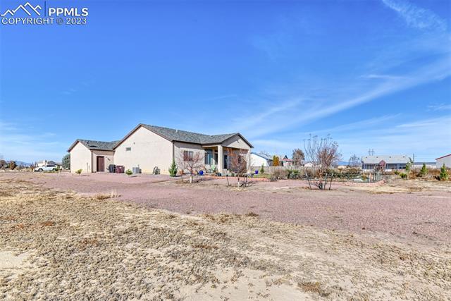 968 S Avenida Del Oro E