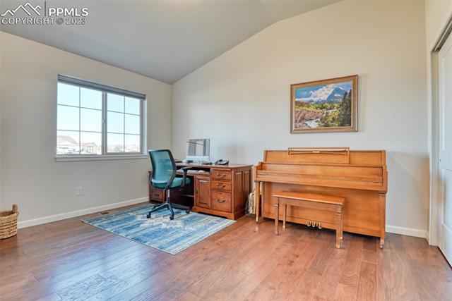 968 S Avenida Del Oro E