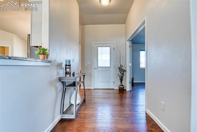 968 S Avenida Del Oro E