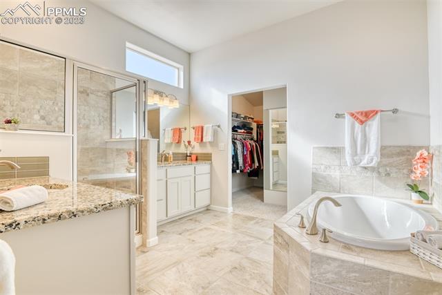 968 S Avenida Del Oro E