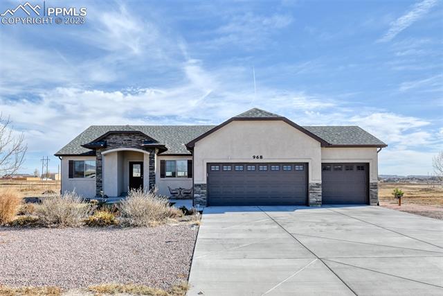 968 S Avenida Del Oro E