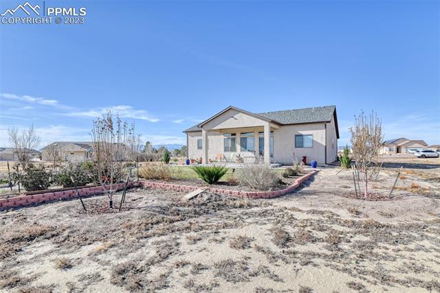 968 S Avenida Del Oro E