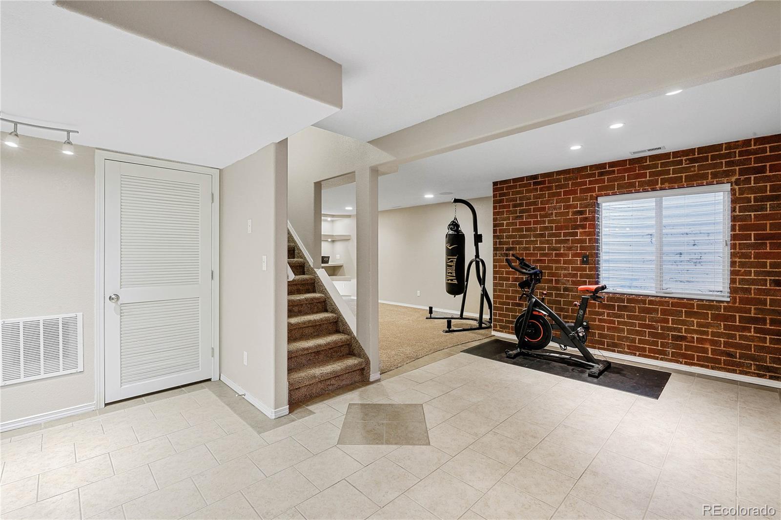 6667 Snowy Range Drive