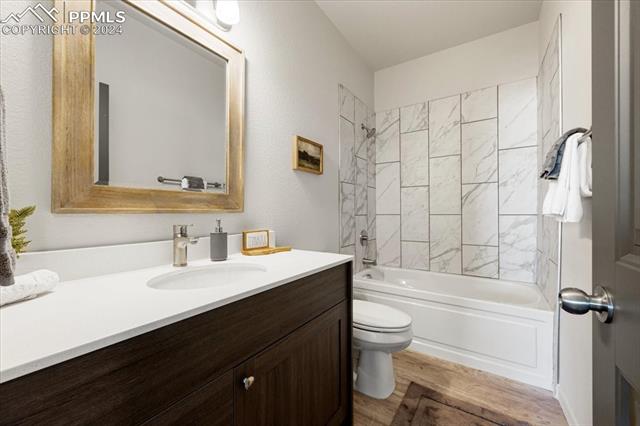 6986 MARSHBERN Court