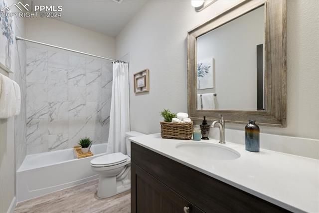 6986 MARSHBERN Court