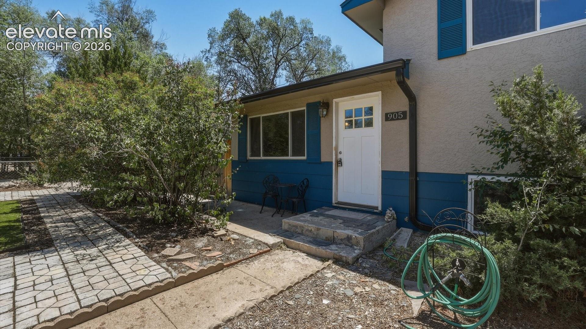 905 Costilla Street
