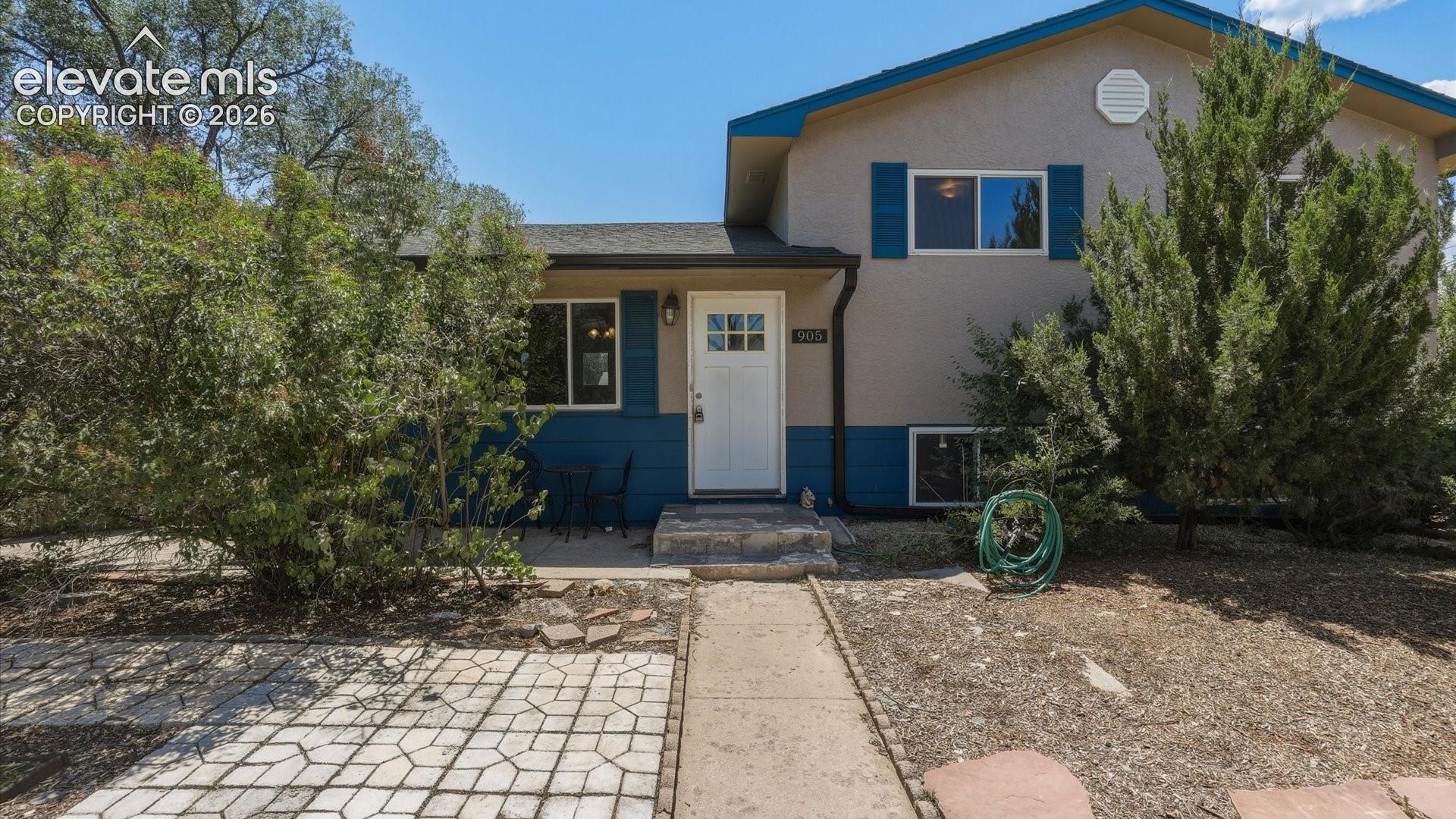 905 Costilla Street