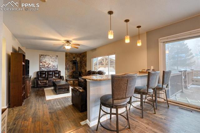 6925 Quicksilver Drive