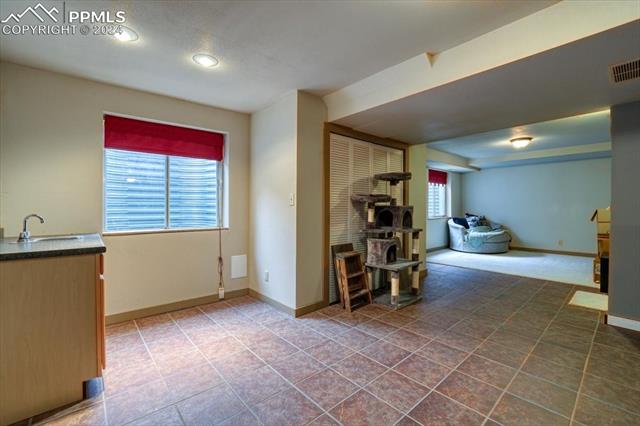 6925 Quicksilver Drive