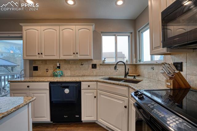 6925 Quicksilver Drive