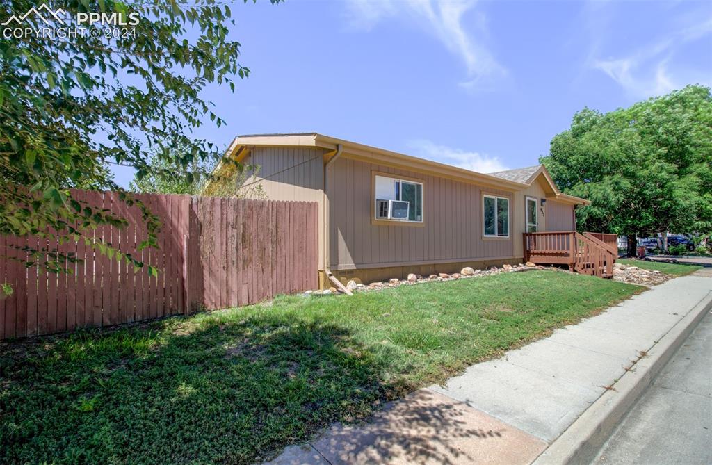 957 Desert Circle