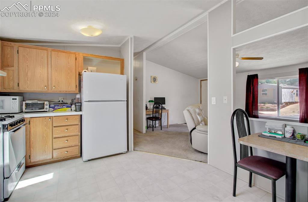 957 Desert Circle