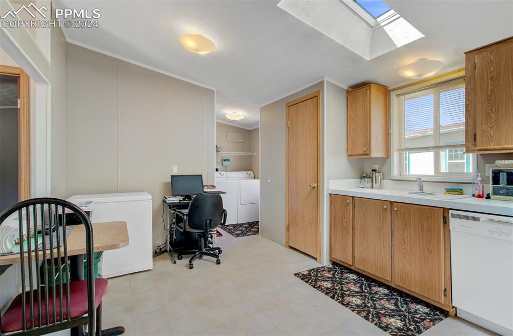 957 Desert Circle