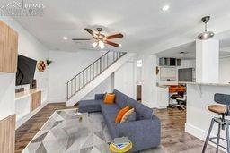 1225 S Oneida Avenue 239