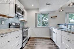 1225 S Oneida Avenue 239