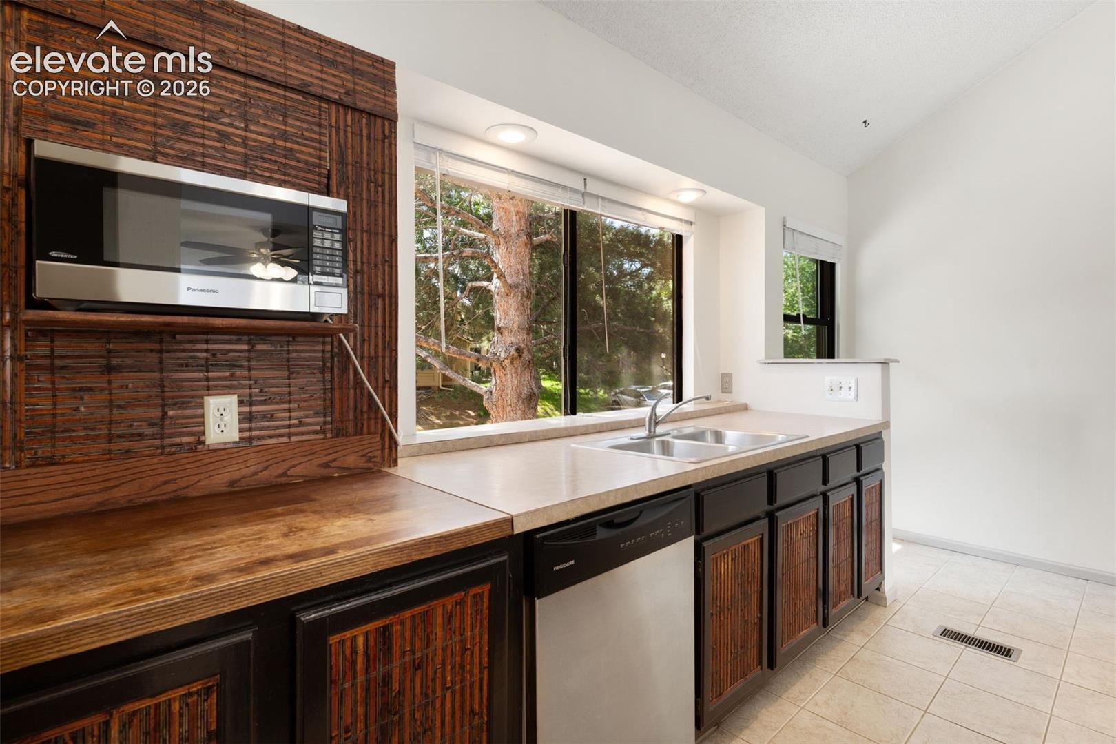 4245 Autumn Heights Drive Unit: D