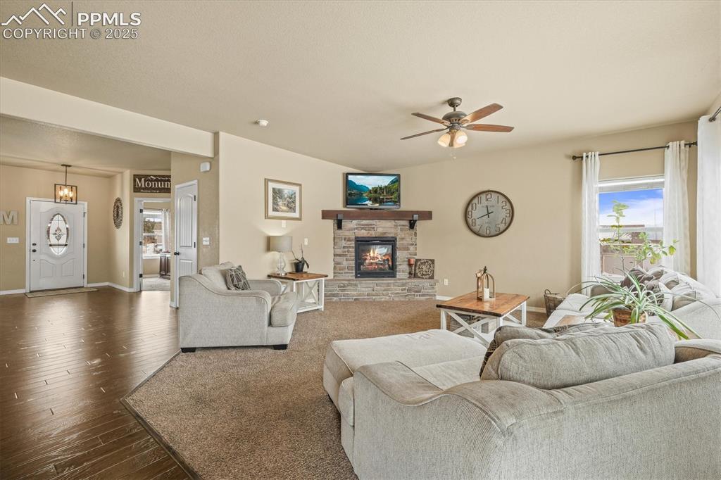 19814 Lindenmere Drive