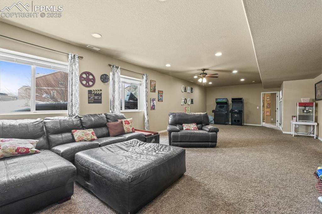 19814 Lindenmere Drive