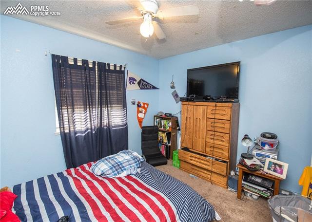 655 Legend Oak Drive