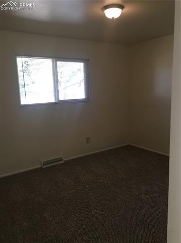 3538 E La Salle Street