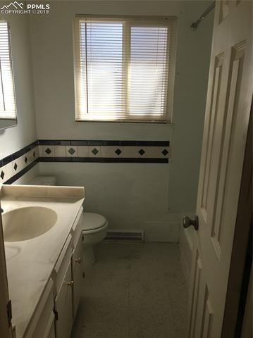 3538 E La Salle Street