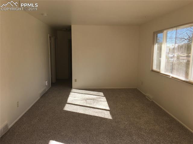 3538 E La Salle Street