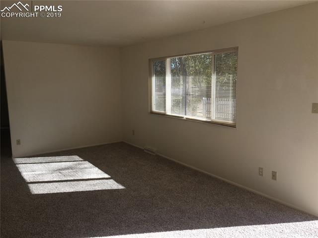 3538 E La Salle Street