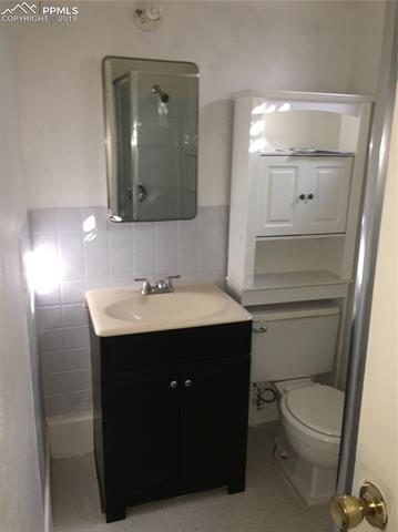 3538 E La Salle Street