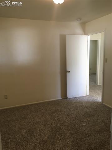 3538 E La Salle Street