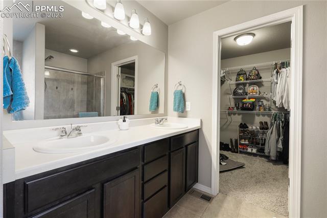 19504 Lindenmere Drive