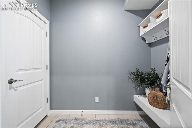 4554 Hanging Lake Circle