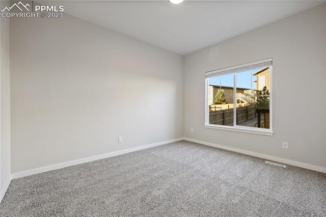 4554 Hanging Lake Circle