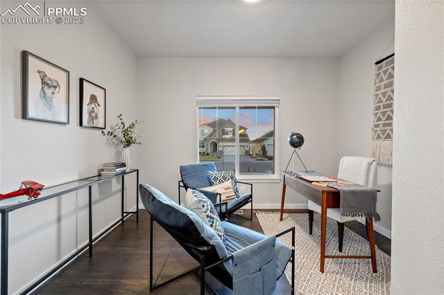 4554 Hanging Lake Circle