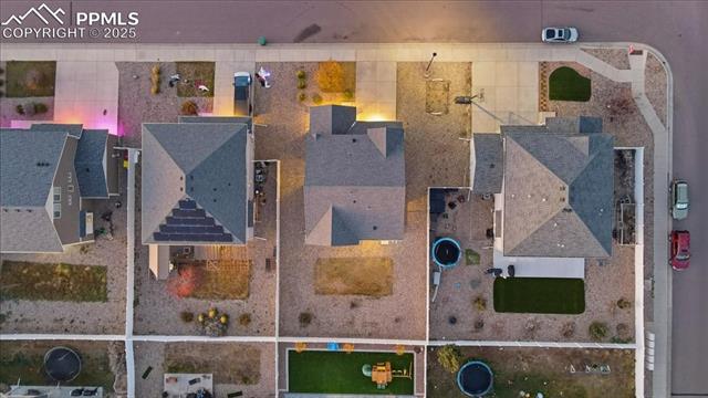 7965 Whistlestop Lane